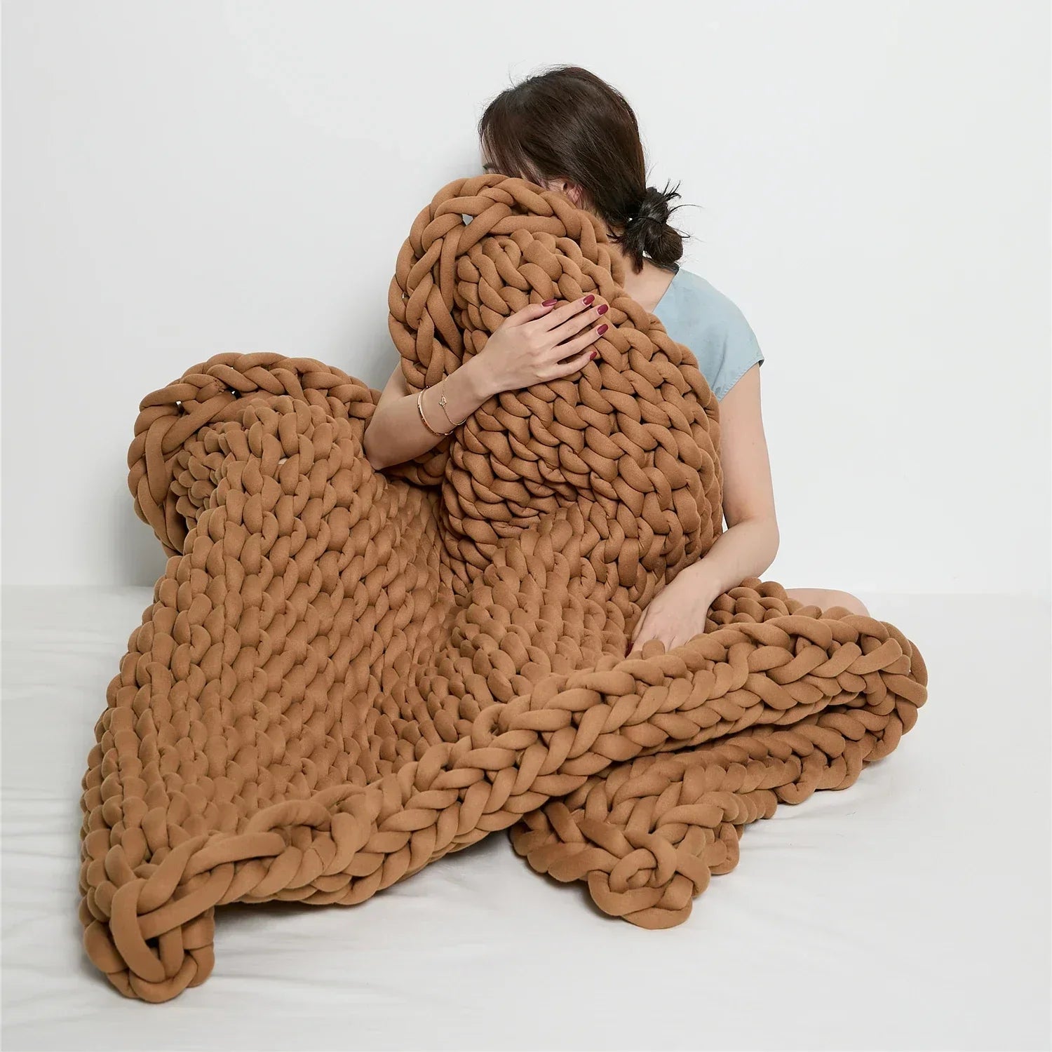 Chunky Knit Weighted Throw Blanket – Handwoven Plush Comfort for Sofa & Bed