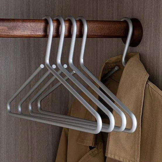 Modern Aluminum Alloy Coat Hangers – Sleek Non-Slip Metal Hangers (Set of 5)