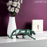 Modern Geometric Panther Statue – Abstract Animal Sculpture for Contemporary Decor